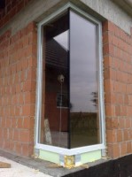 STEKLENI STIK BREZ STEBRA